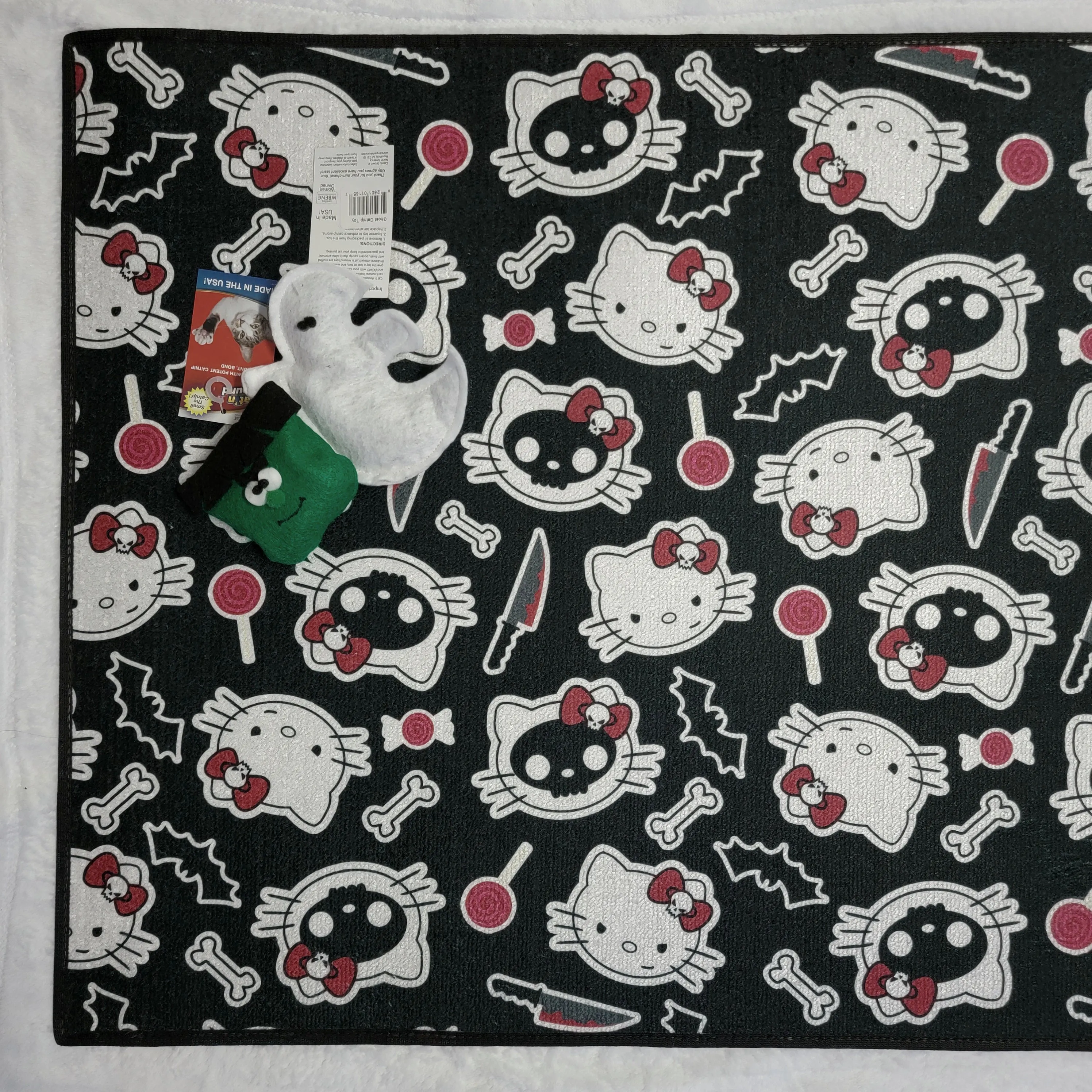 Hello KILLy Large Mat - Black